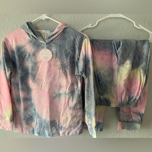 Girls Tye Dye hoodie and pants set